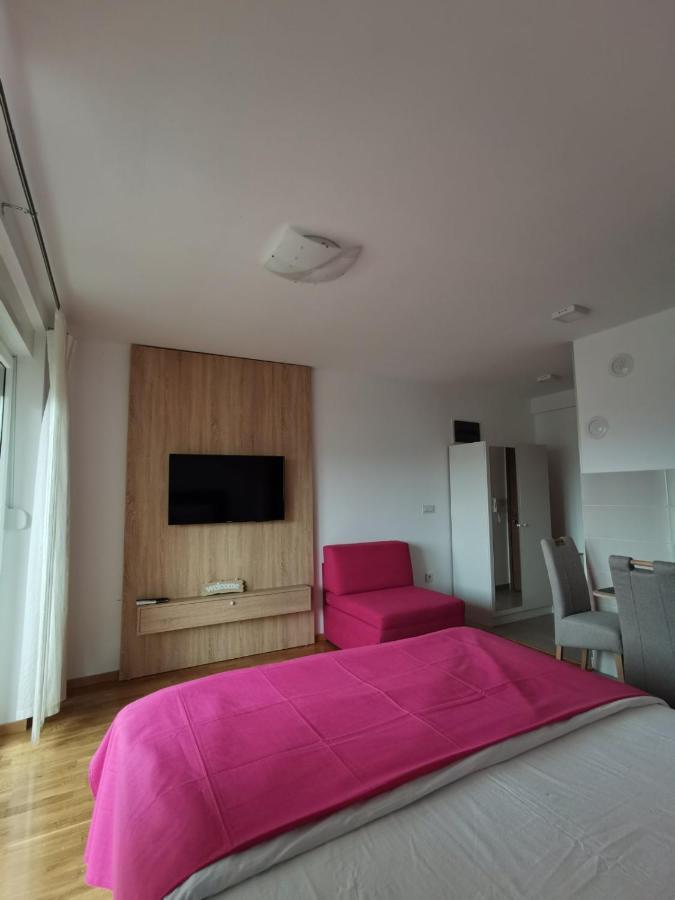 Apartman Krasula Doboj Exteriör bild